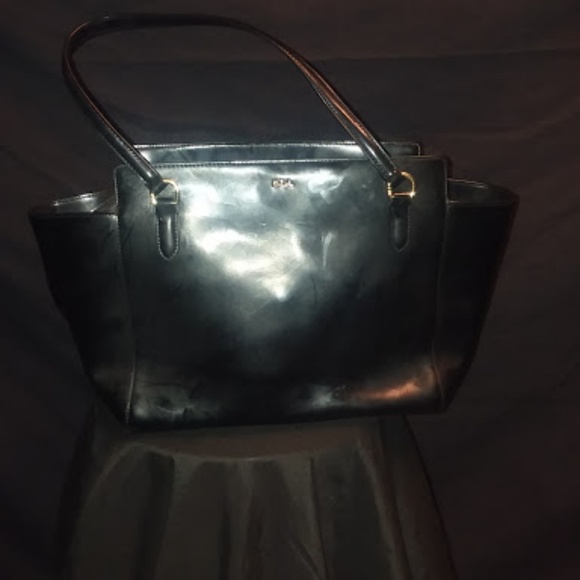 Ralph's Lauren Purse - Picture 1 of 8